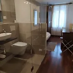 Aurora 호텔 2*
