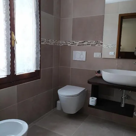 Aurora-garni Otel 2*