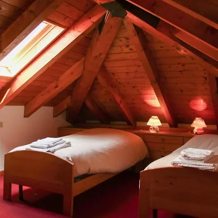 Aurora-garni Otel