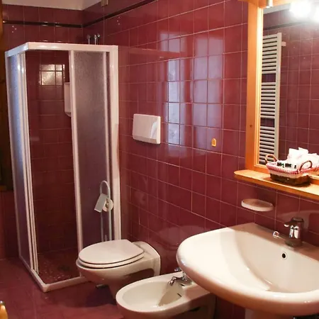Aurora-garni Otel