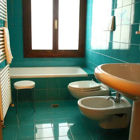 Aurora-garni Otel 2*